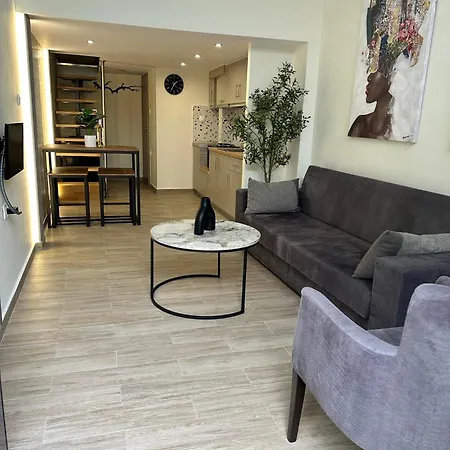 Trainstation In Apartment *