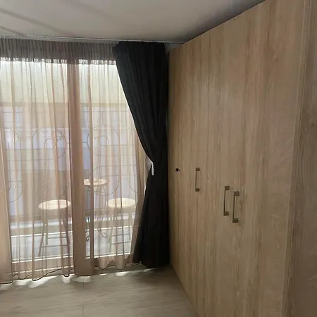 Trainstation In Apartment Thessaloniki